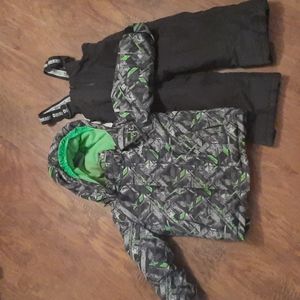 2T Oshkosh Snow suit